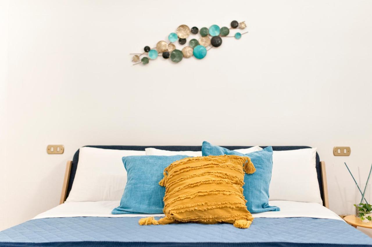 Blue Loft - Old Town Apartment Sit Lecce Dış mekan fotoğraf