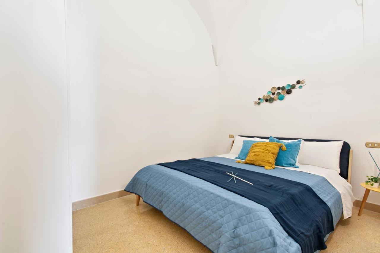 Blue Loft - Old Town Apartment Sit Lecce Dış mekan fotoğraf